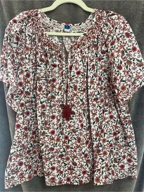 Old Navy White Floral Peasant Blouse with Red Tassel